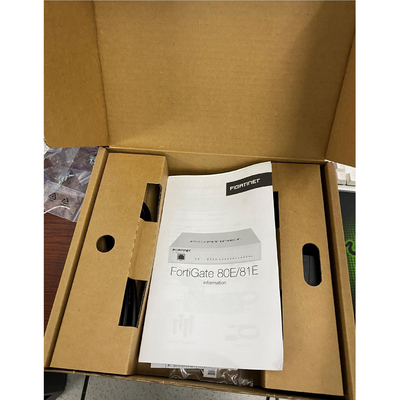 FG-81F 8 x porte RJ45 GE 2 x porte WAN multimediali condivise RJ45/SFP 128 GB SSD Design compatto