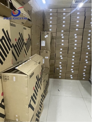 Disco rigido Lenovo ThinkStation P620 da 1 TB incluso