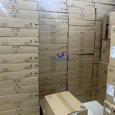 Le novo SR630 Server System con 32GB di memoria Intel Xeon-Gold 6240 1U Rack server